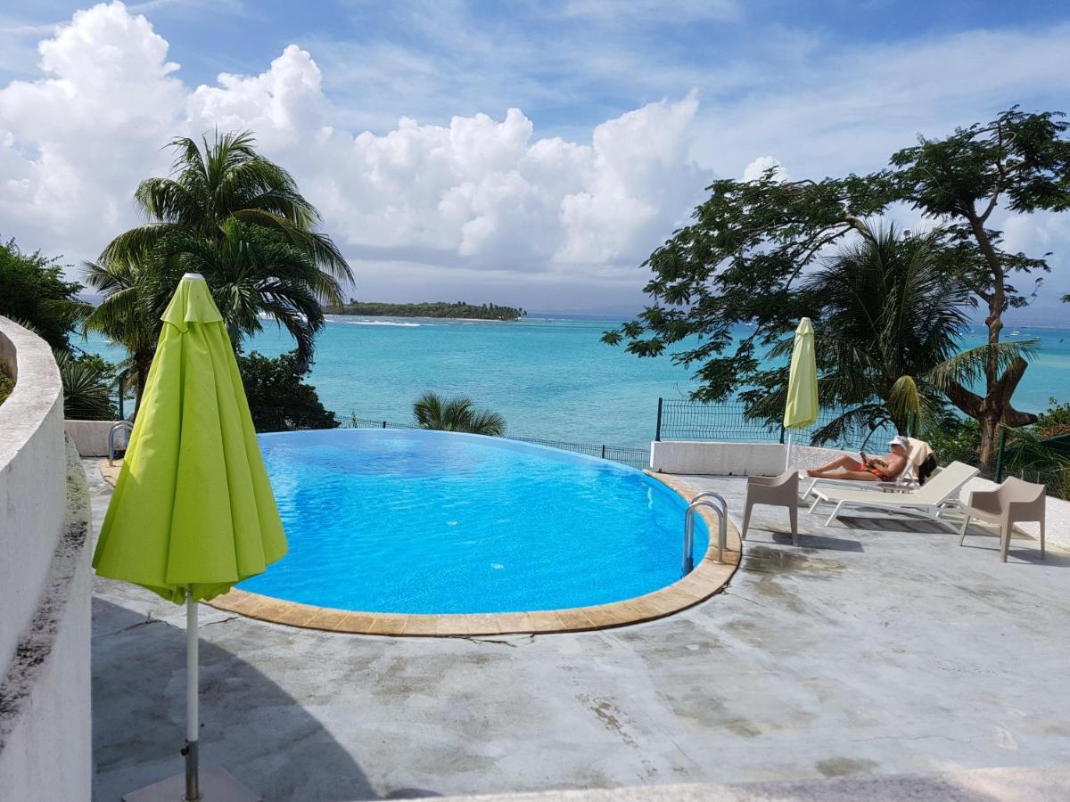 Hibiscus Apartment Le Gosier  Bagian luar foto